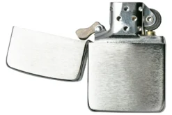 Zippo 1941 Replica Chrome Brush 60000665 Silber, Feuerzeug -Wild Hauer Verkäufe ZP1941 000930 03 zippo scaled
