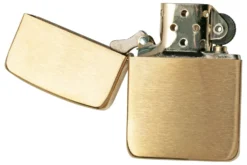 Zippo 1941 Replica Brass Brush 60001170 Gold, Feuerzeug -Wild Hauer Verkäufe ZP1941B 000075 03 zippo scaled